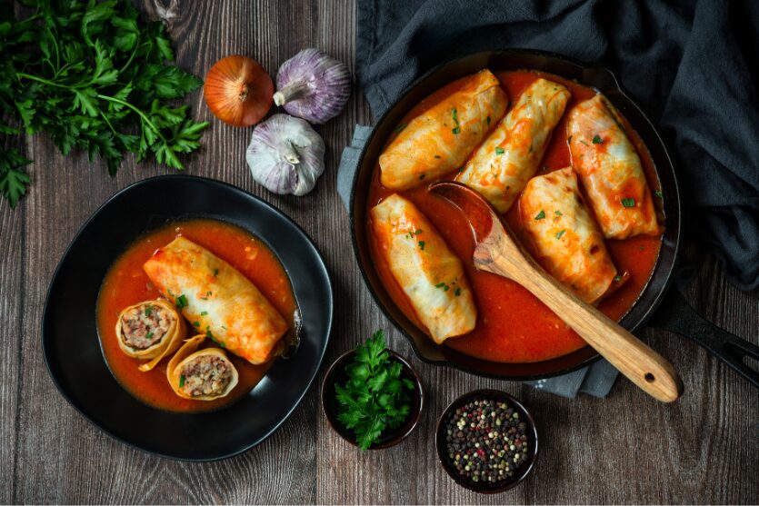 Stuffed Cabbage with Beef: A Culinary Tradition Rich in Flavor and History